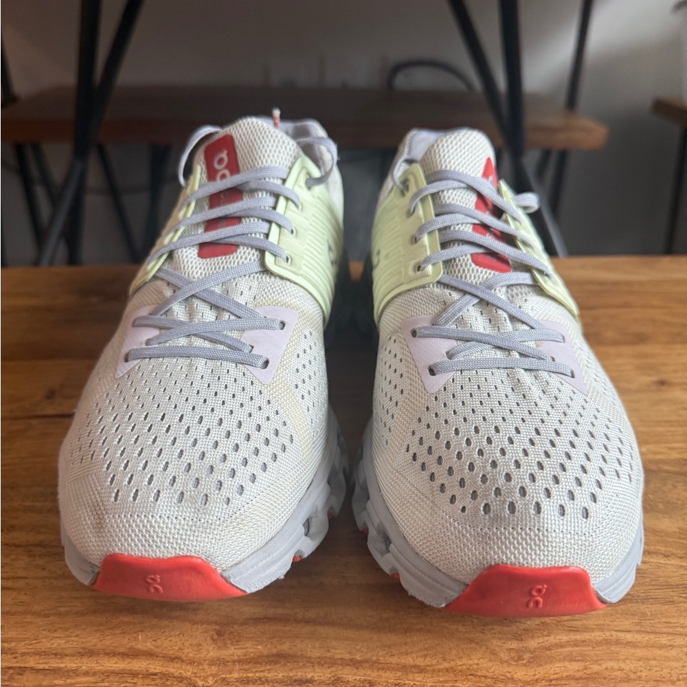 Mens On Cloud Cloudswift Size 10 M